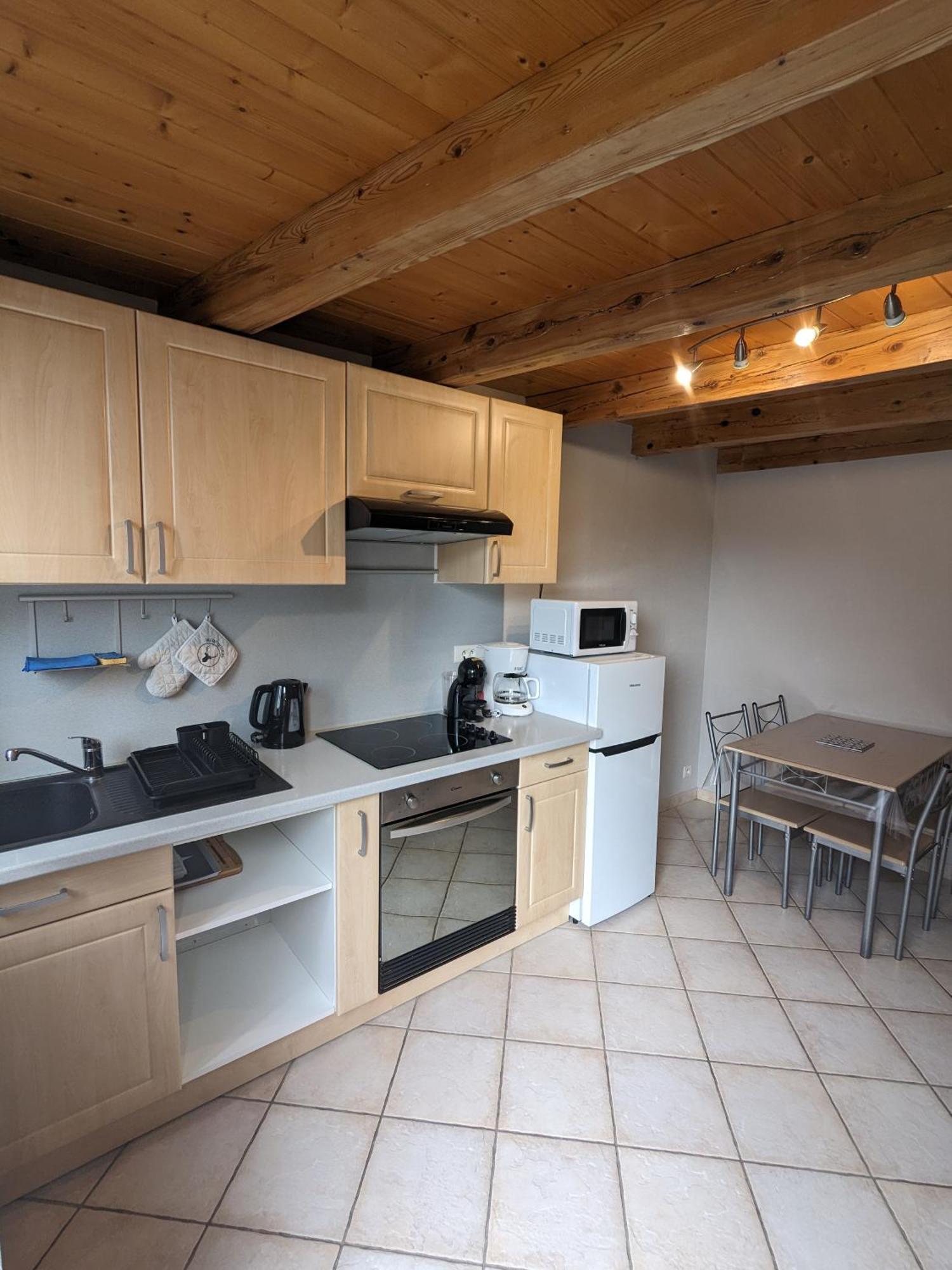 Petite Maison De Village Situee Entre Lacs, Cascades Et Montagnes Virieu-le-Grand المظهر الخارجي الصورة